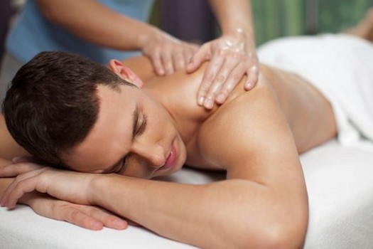 Deep tissue Massage in Motor City 